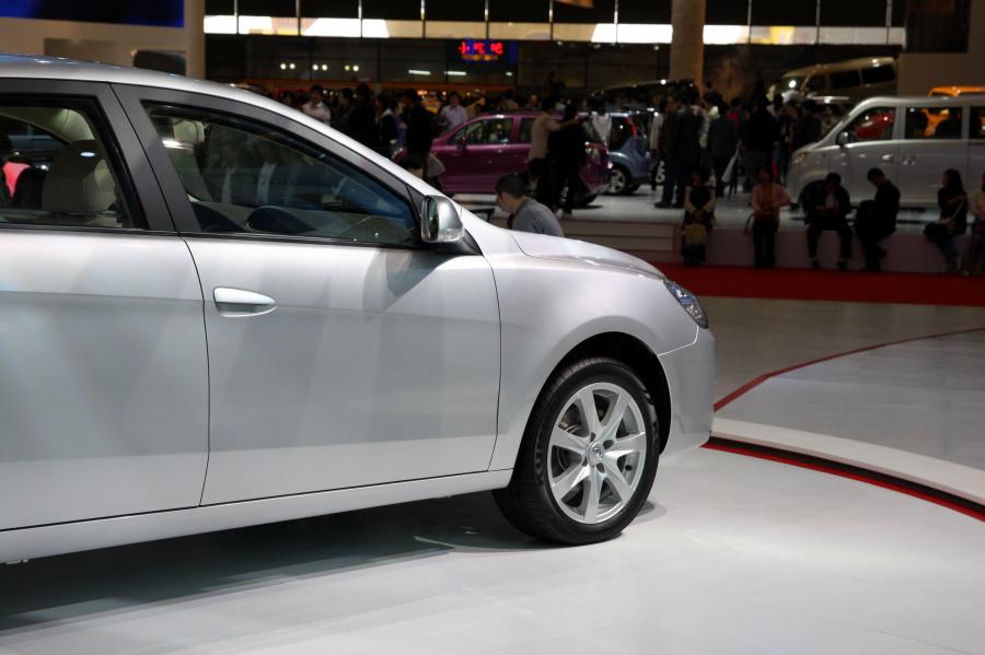  DongFeng S30 2010 года  (фото 9 из 11)